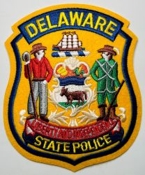 DELAWARE STATE POLICE SHOULDER PATCH